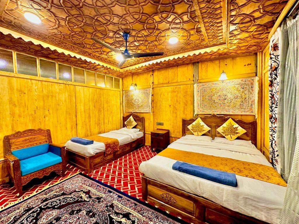 The Heritage Safina Group Of Houseboats Srīnagar Exteriör bild