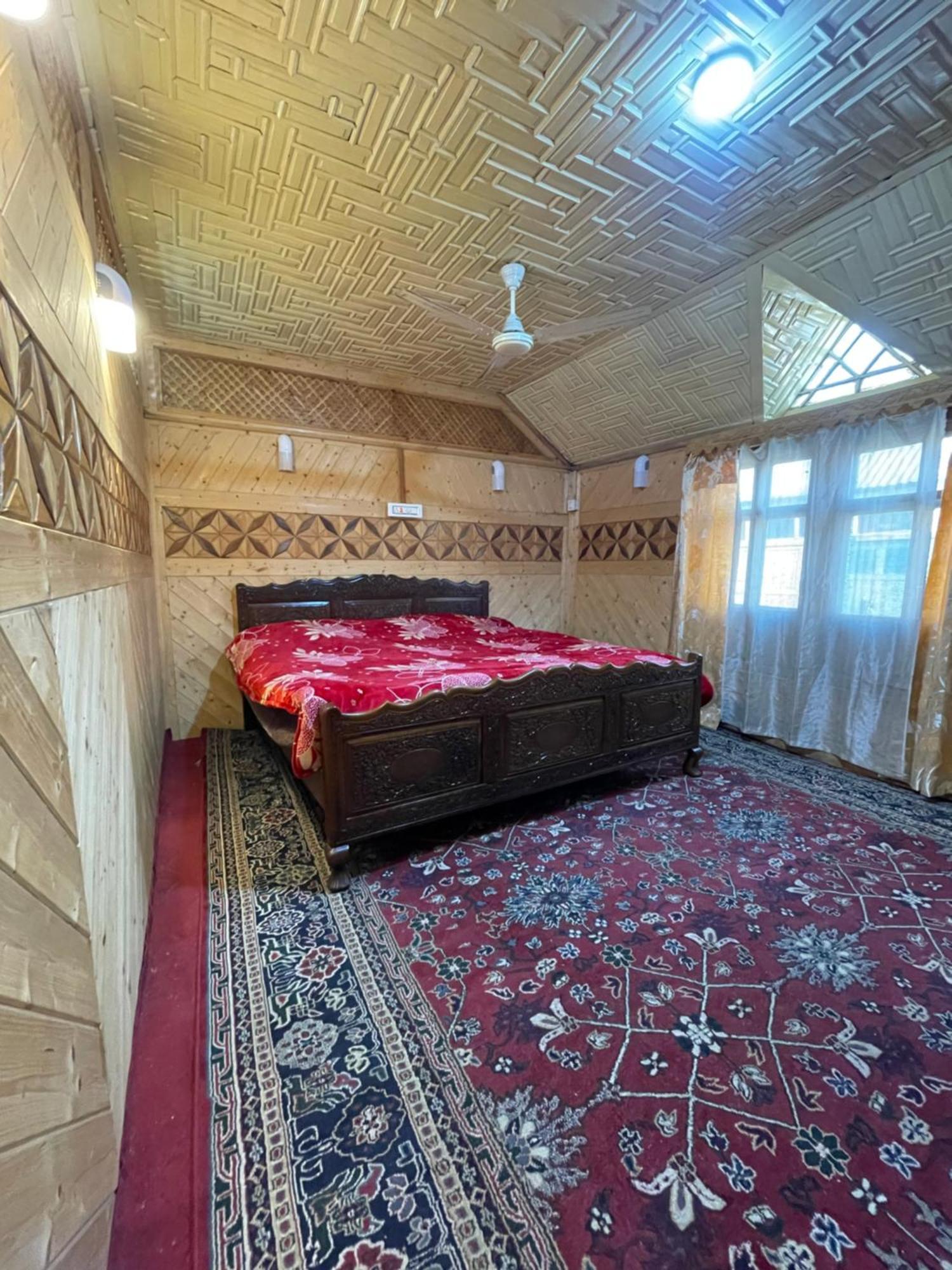 The Heritage Safina Group Of Houseboats Srīnagar Exteriör bild