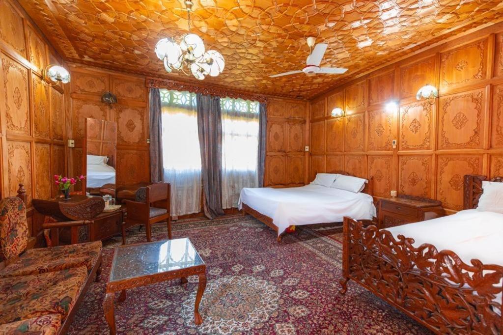 The Heritage Safina Group Of Houseboats Srīnagar Exteriör bild